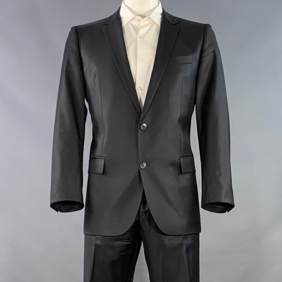 HUGO BOSS Size 44 Black Wool Single Breasted Notch Lapel Suit - Picture 1 of 16